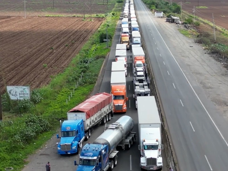 Transportistas de Sinaloa se sumarán a paro nacional contra extorsiones