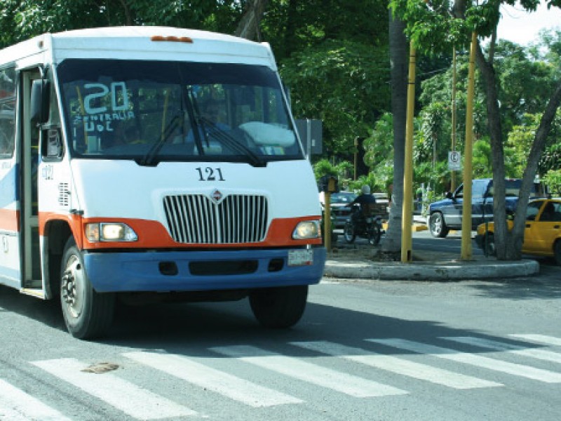 Transportistas desconocen propuesta de rutas nocturnas para mujeres