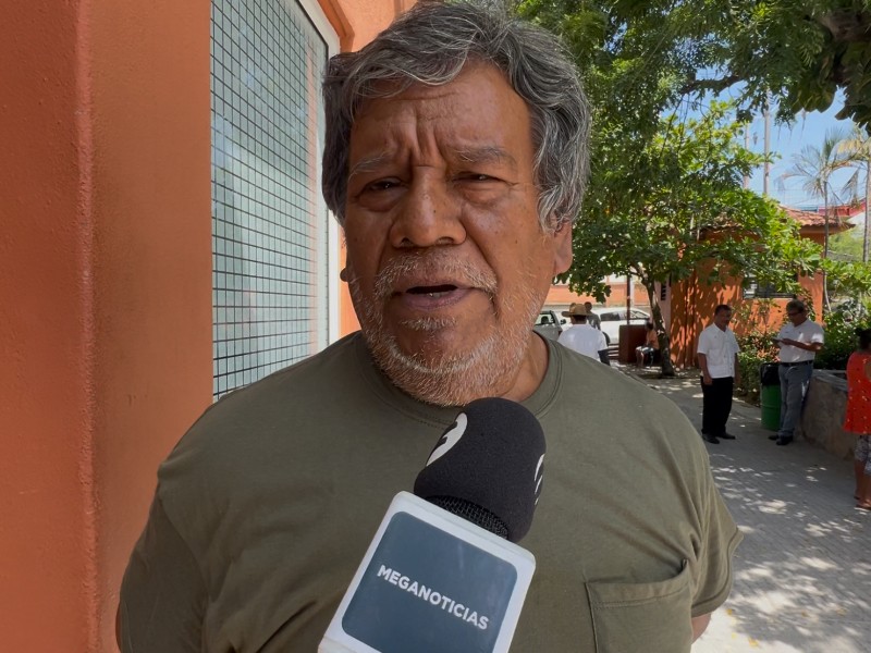 Transportistas en Zihuatanejo piden apoyos, subsidios y créditos blandos