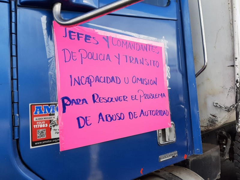 Transportistas exigen un alto a la corrupción de tránsitos