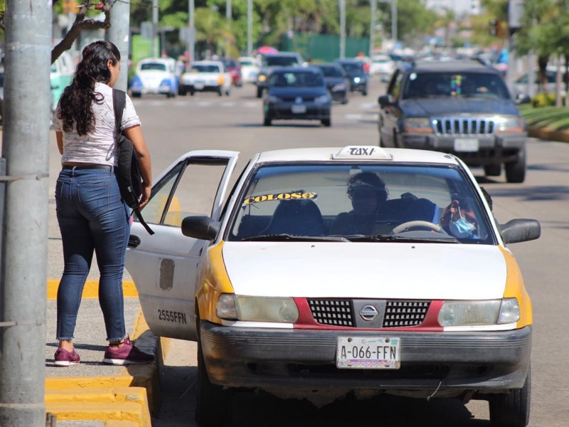 Transportistas prevén movilizaciones para evitar que llegue Uber en Acapulco