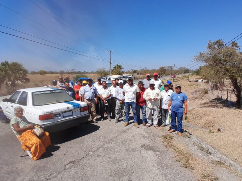 Transportistas protestan contra Óscar Guerra en Xadani