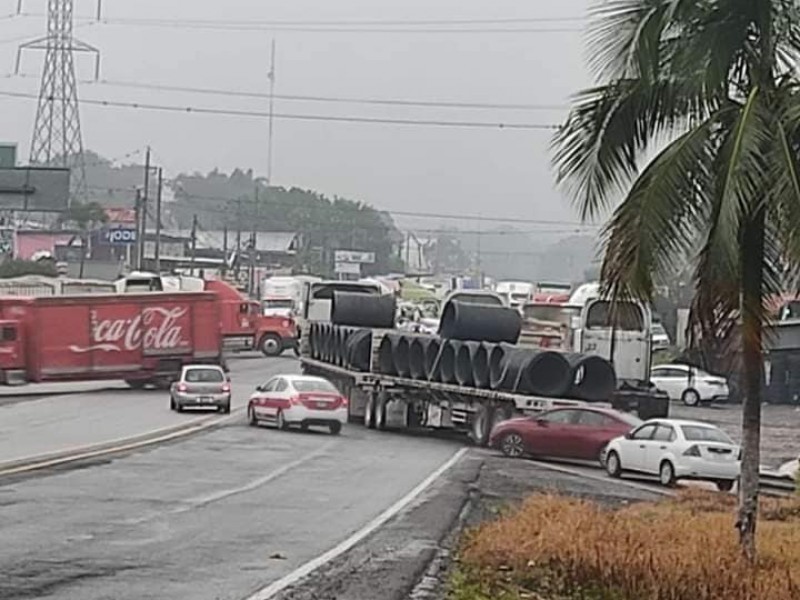 Transportistas realizan paro nacional para exigir seguridad