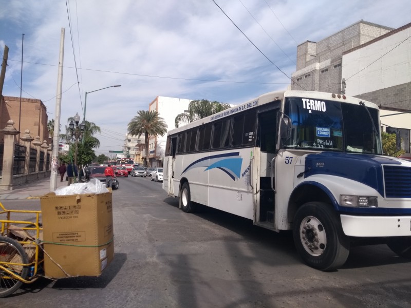 Transportistas se oponen al metrobús en Gómez Palacio