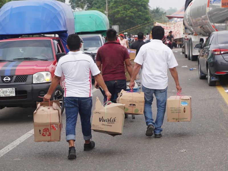 Transportistas se quejan por bloqueos carreteros