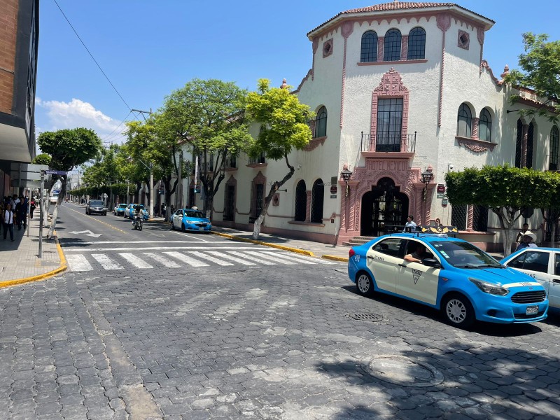 Transportistas se reúnen con autoridades del estado