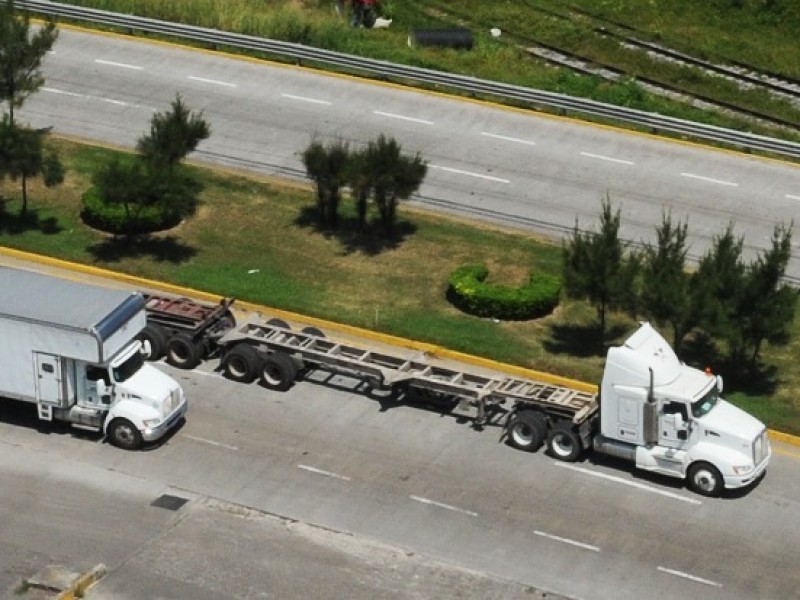 Transportistas víctimas de inseguridad en carreteras de Veracruz