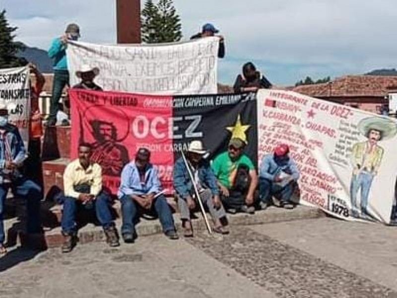 Transportistas y perecederos afectados por bloqueo en Venustiano  Carranza