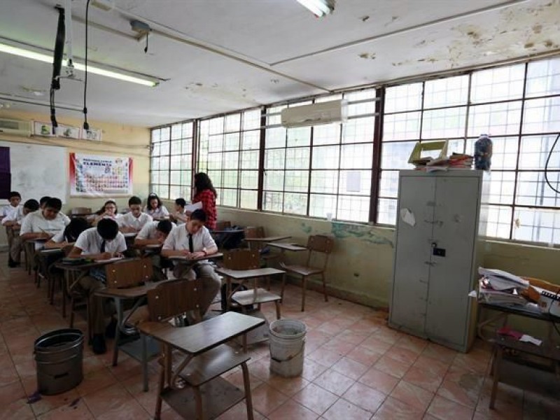 Tras 19S, 2,683 escuelas siguen sin reparación