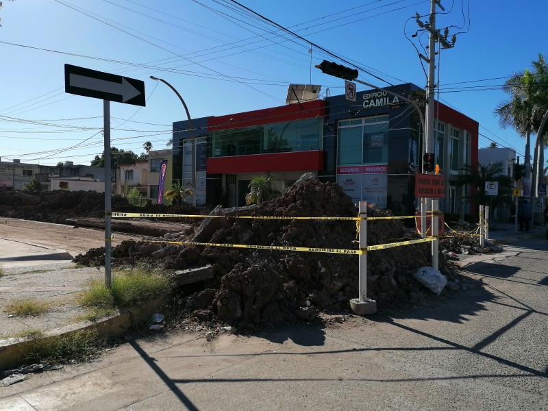 Tras afectaciones demandan agilizar obra sobre la calle Cuauhtémoc