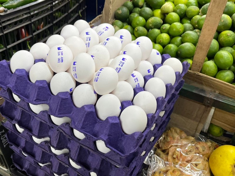 Tras bajas temperaturas incrementa precio del huevo en mercados de León