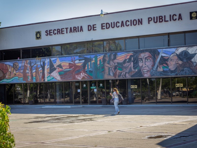 Tras denuncias por acoso,  docentes regresan a las aulas