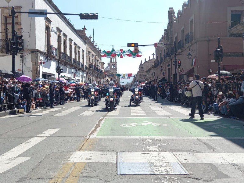 Tras dos años, morelianos reviven desfile del 30 de septiembre