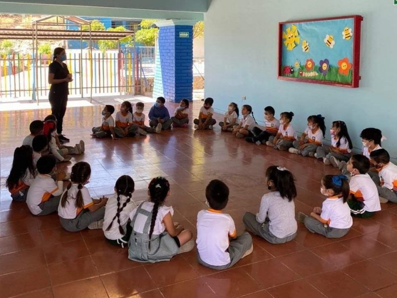 Tras intenso calor, adelantan vacaciones en Sinaloa