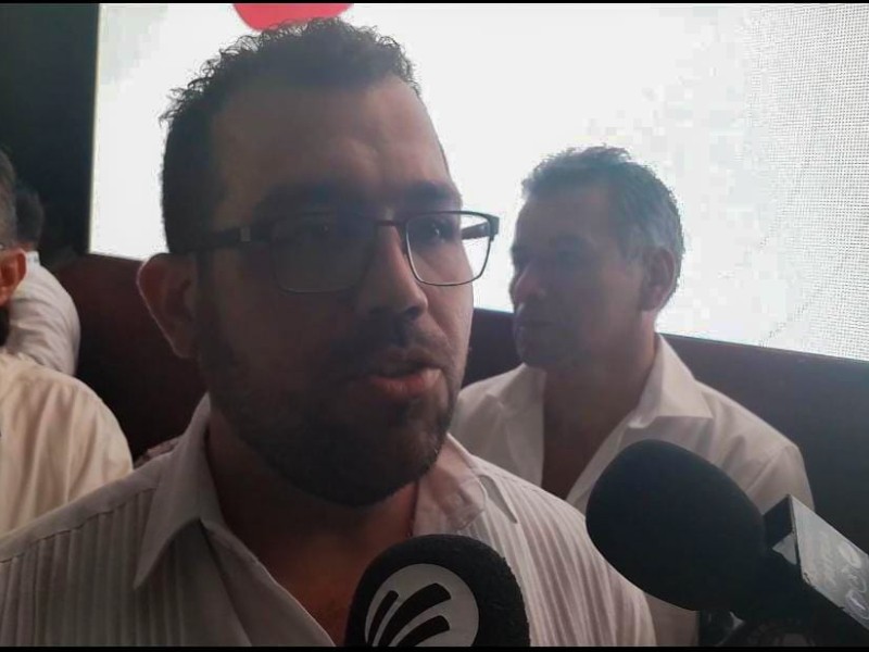 Sube Jesús Fomperoza, a la alcaldía de Tuxpan