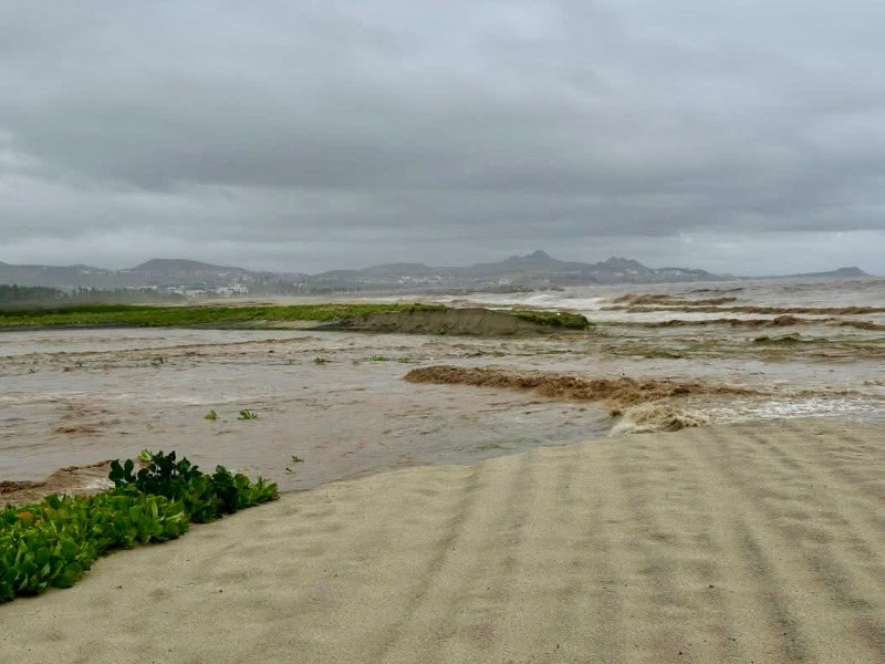 Tras lluvias por “Lorena”, se abre bocana del Estero Josefino