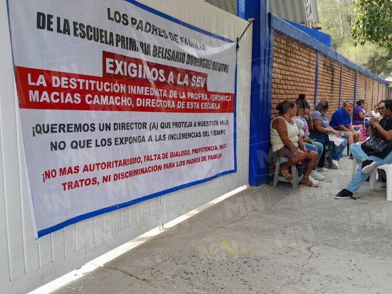 Tras manifestación, asignan nuevo director en la primaria Belisario Domínguez