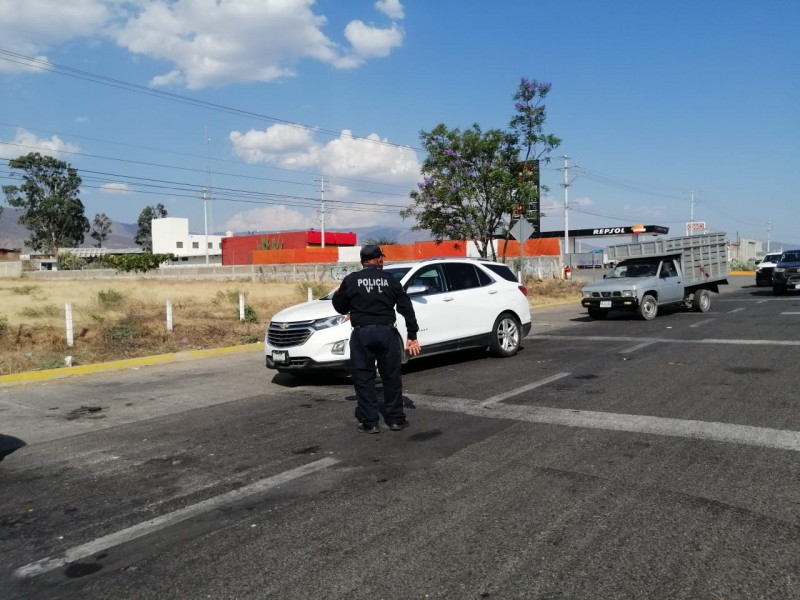 Tras minuta de acuerdos, liberan carretera en Tlacolula