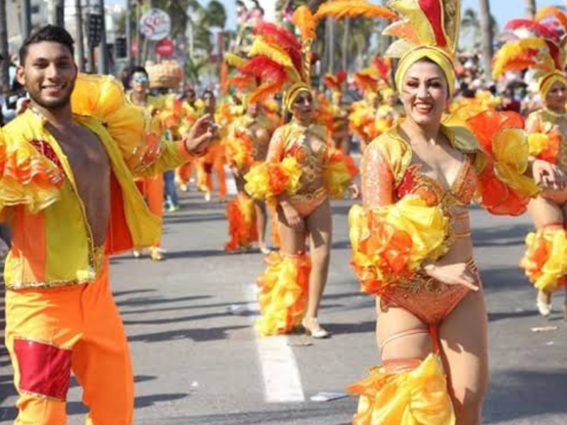 Tras polémica bailarinas cubanas no participarán en Carnaval