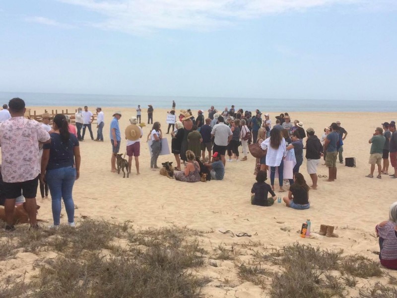 Tras presión social clausuran beach club en Todos Santos