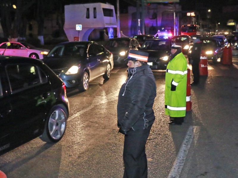 Traslada policía Toluca a 11 personas al “Diablito”