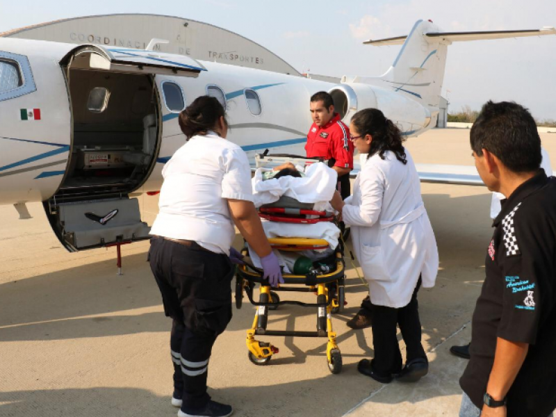 Trasladan a menor para cirugía de emergencia