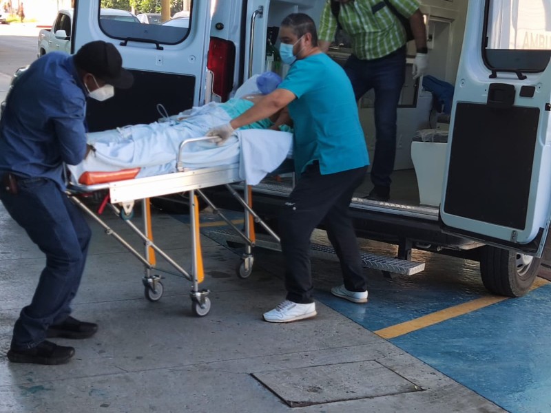 Trasladan a otro hospital al 