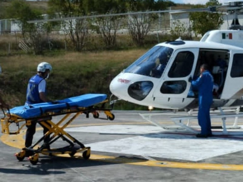 Trasladan a paciente con hemorragia cerebral de Tacámbaro a Morelia