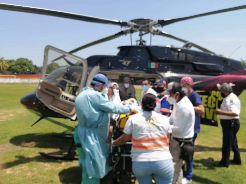 Trasladan vía aérea de Tonalá a Tapachula a paciente grave