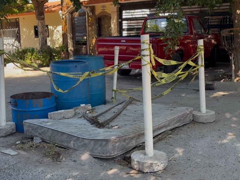 ¡Tres años sin atención! Vecinos de Juan Cota urgen reparación de socavón