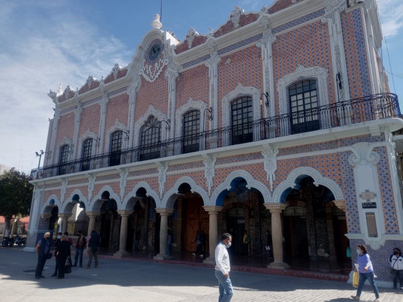 Tres bajas de directores en el ayuntamiento de Tehuacán