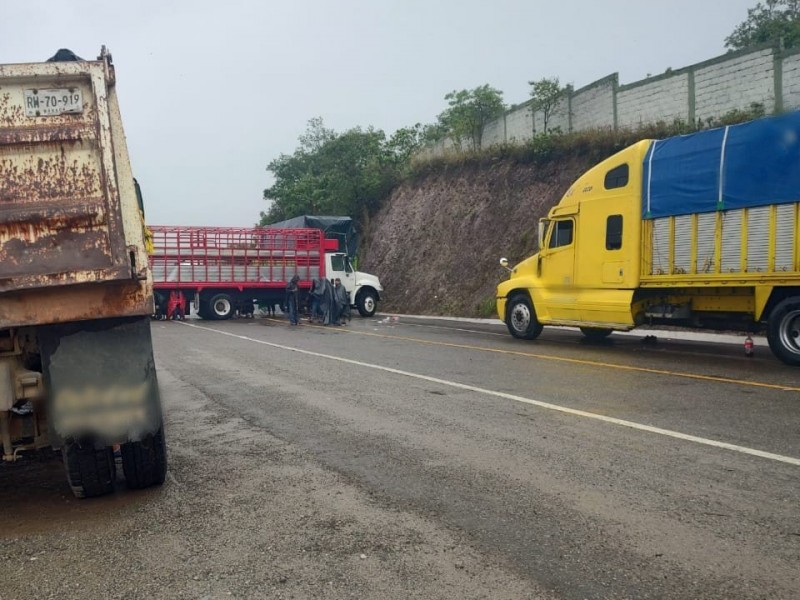 Tres días de bloqueo en Matías Romero por habitantes mixes