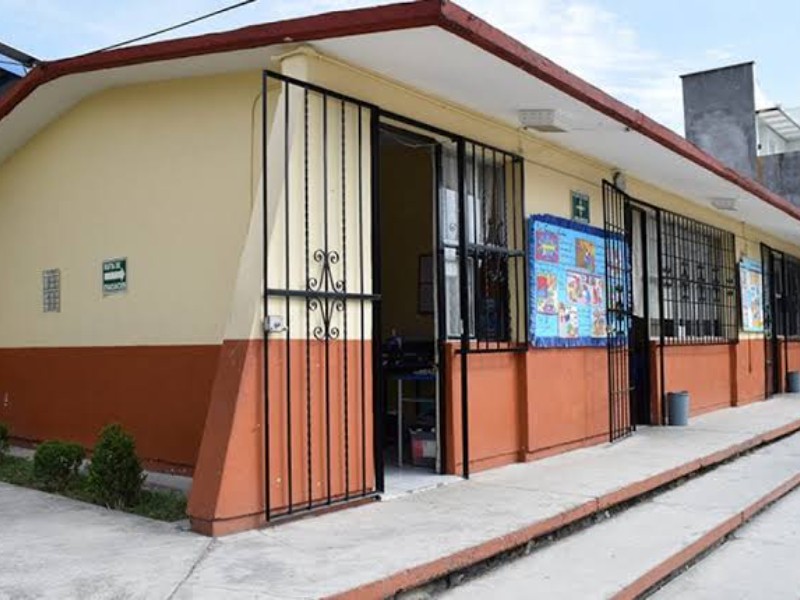 Tres escuelas de Villa Juárez suspenden clases presenciales por hechos violentos