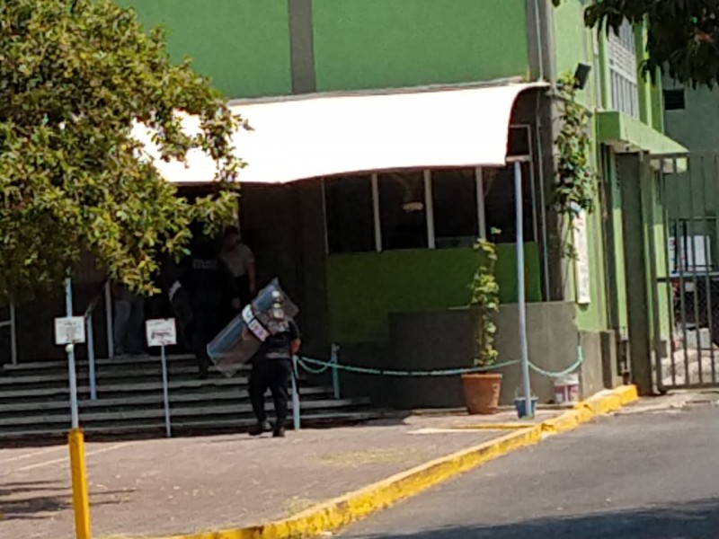 Tres heridos en riña en el Cereso