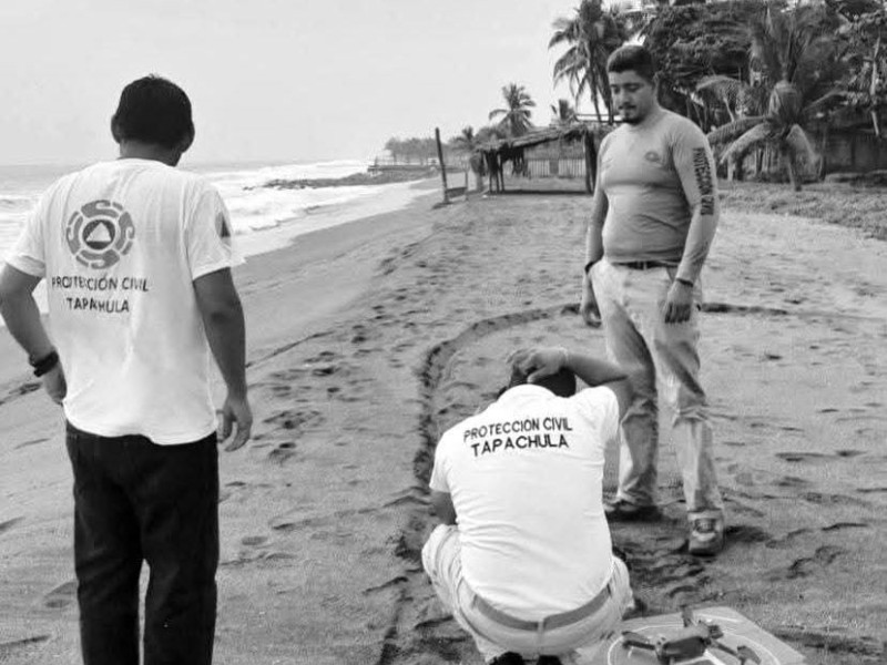 Tres integrantes de una familia fallecen al ser arrastrados por el mar