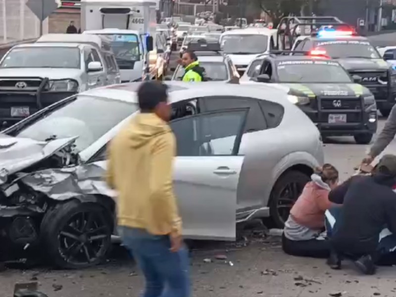 Tres lesionados saldo de choque en Diagonal Defensores