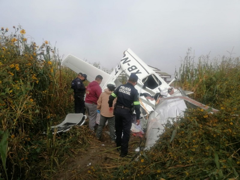 Tres muertos por desplome de avioneta en Otzolotepec, Edomex