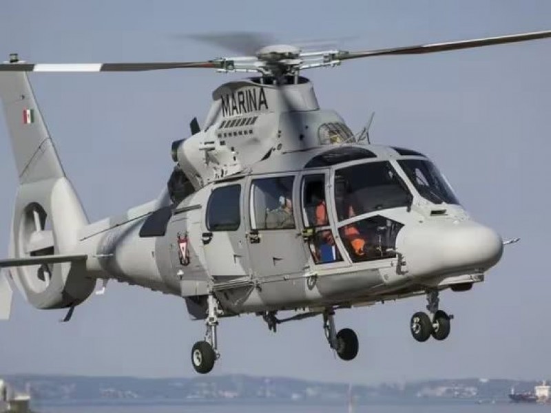 Tres muertos deja desplome de helicóptero en Lázaro Cárdenas