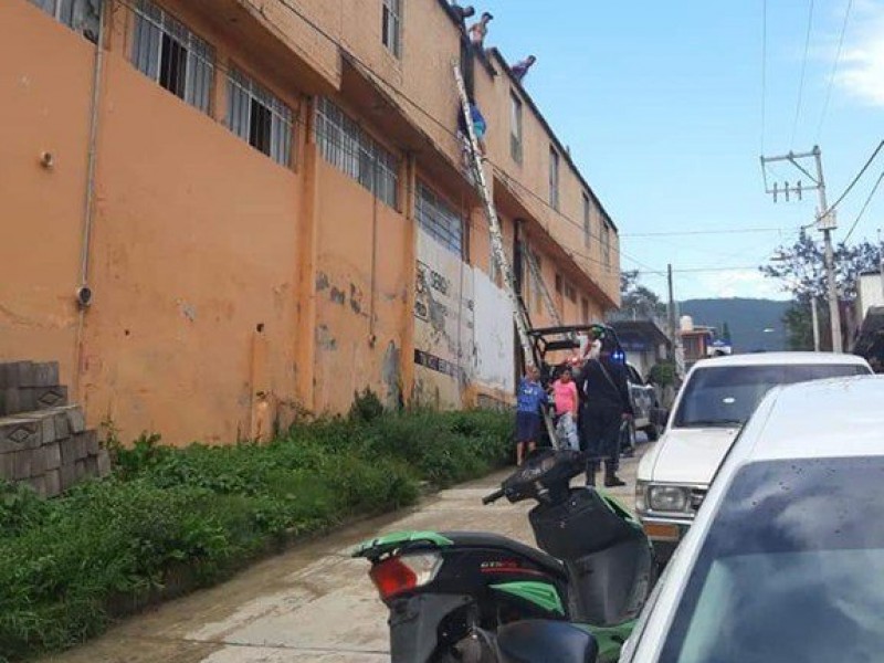 Tres muertos por explosión en Juxtlahuaca