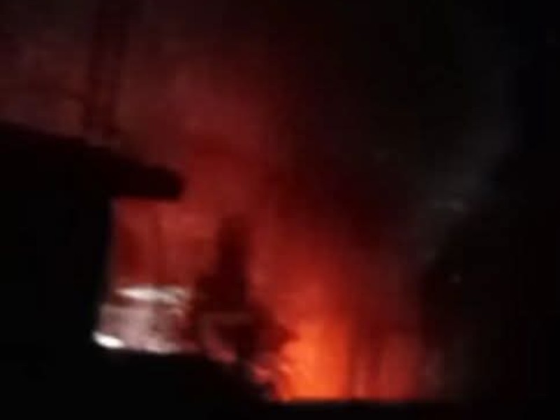 Tres personas resultan lesionadas tras explosión de cohetería en Santo Tomás Mazaltepec