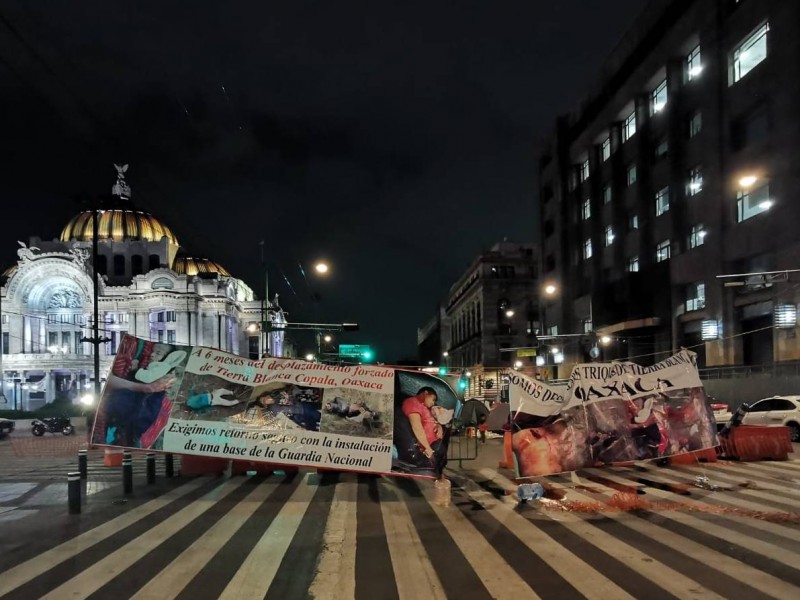 Triquis desplazados de Oaxaca vuelven a bloquear vialidades de Cdmx