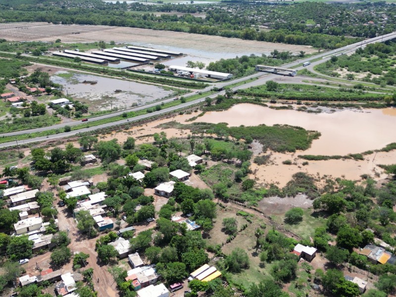 Tromba de agua devasta San Miguel Zapotitlán, más de 250 familias afectadas