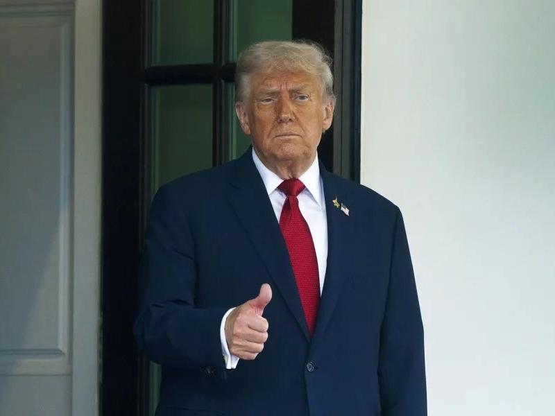 Trump evita pronunciarse sobre utoproclamación de Bolsonaro como presidente legítimo de Brasil
