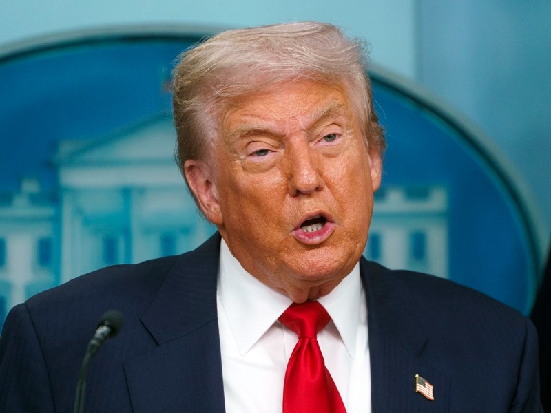 Trump exige devolución de territorios rusos a Ucrania