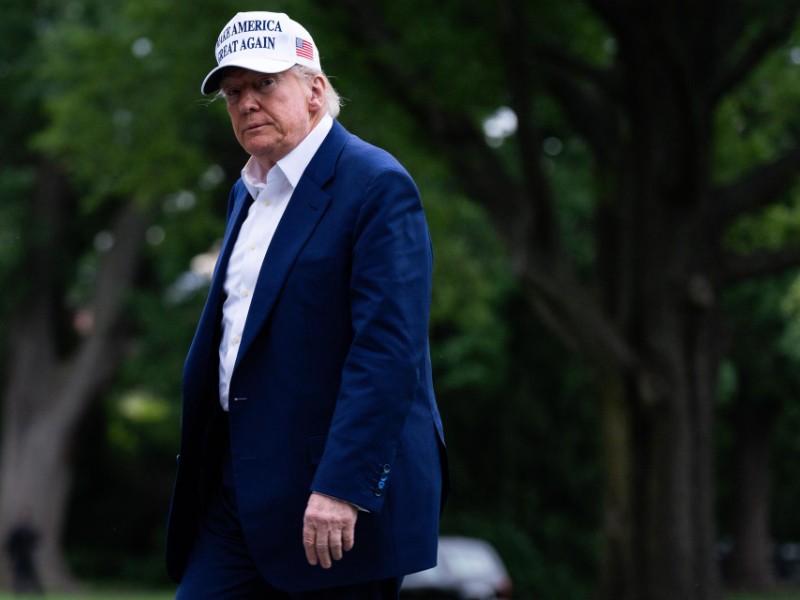 Trump extiende plazo sobre aranceles a UE