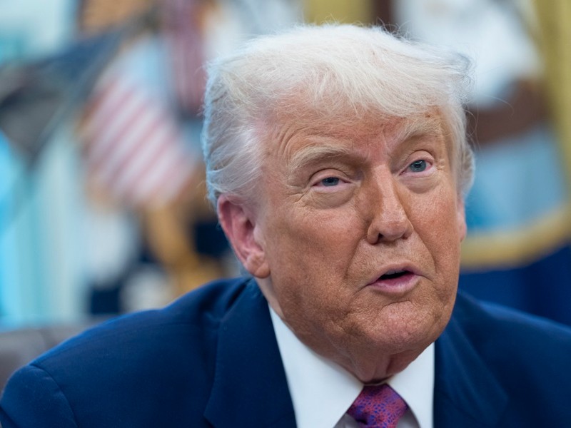 Trump propone limitar extranjeros en Harvard al 15 %