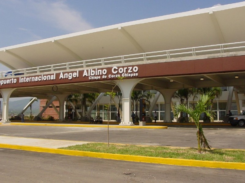 TUA en aeropuerto Ángel Albino, el más bajo del país