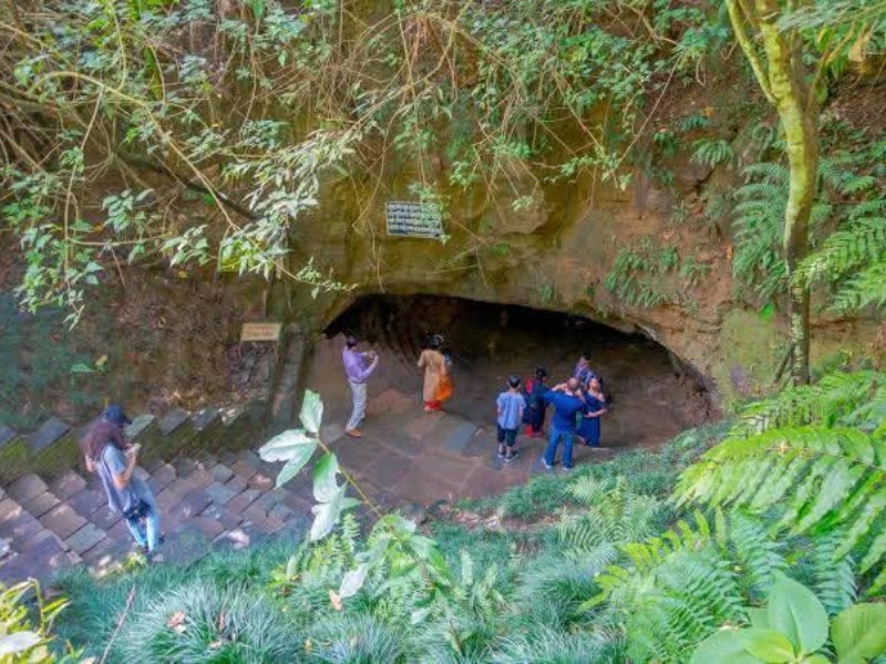 Turista accidentada en Nepal solicita traslado aéreo a Kathmandu
