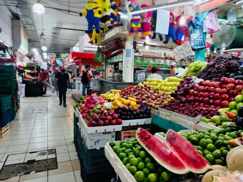 Turistas mejoraron ventas de locatarios del mercado