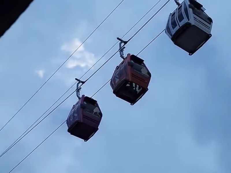Turistas quedaron atrapados en el teleférico de Orizaba